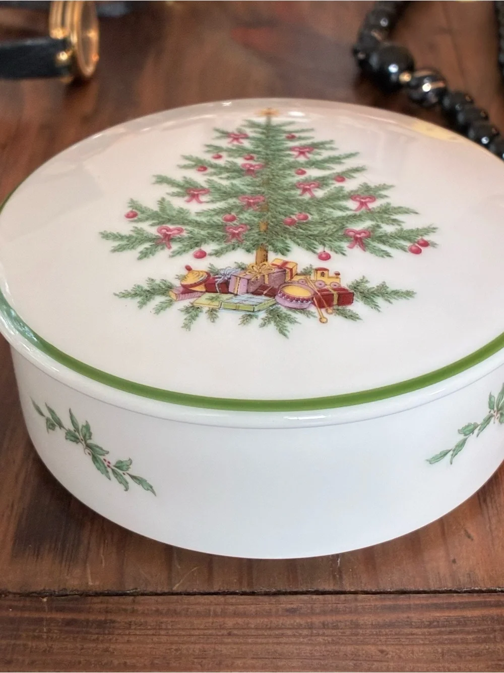 Classic Green Trim Christmas Tree Holiday Dish and Covered Trinket Bowl Set